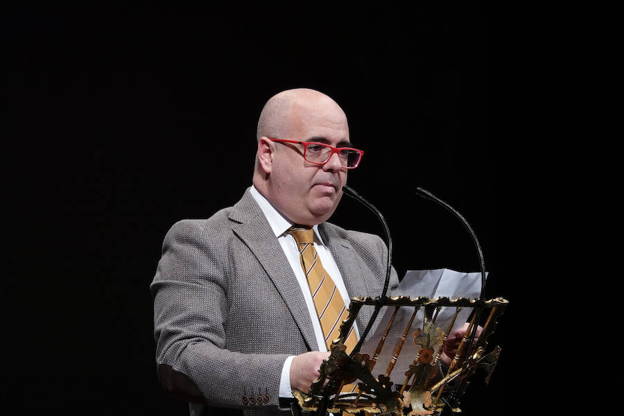 Fotos: El Ayuntamiento de Granada entrega sus honores y distinciones con la educación, la ciencia y la cultura como protagonistas