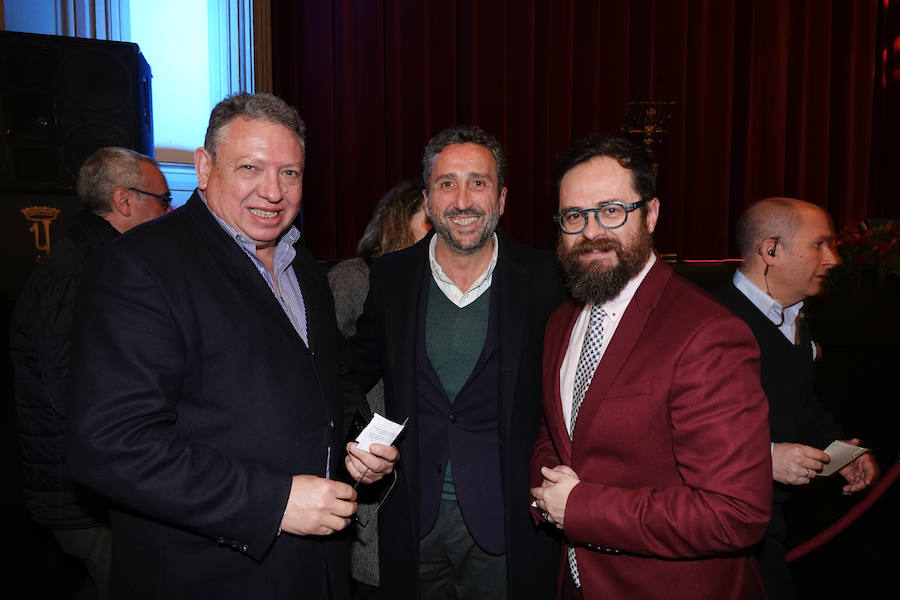 Fotos: El Ayuntamiento de Granada entrega sus honores y distinciones con la educación, la ciencia y la cultura como protagonistas