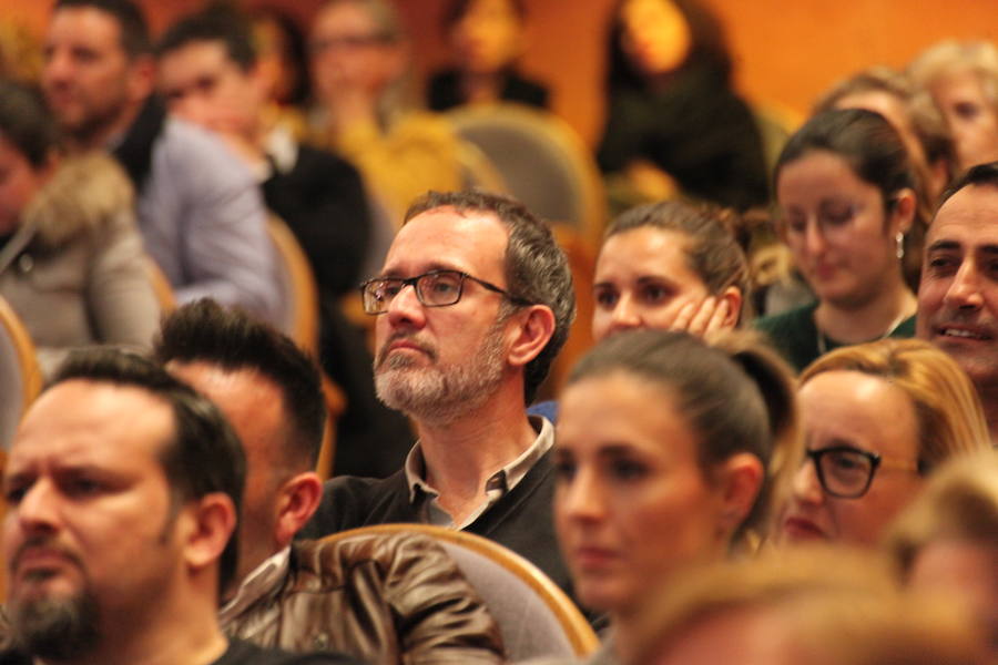 Emilio Calatayud ofreció ayer una conferencia en el Auditorio organizada por la Escuela de Padres de IDEAL