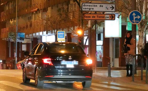 Uber presenta nueve denuncias por daños y los taxistas insisten en desvincularse