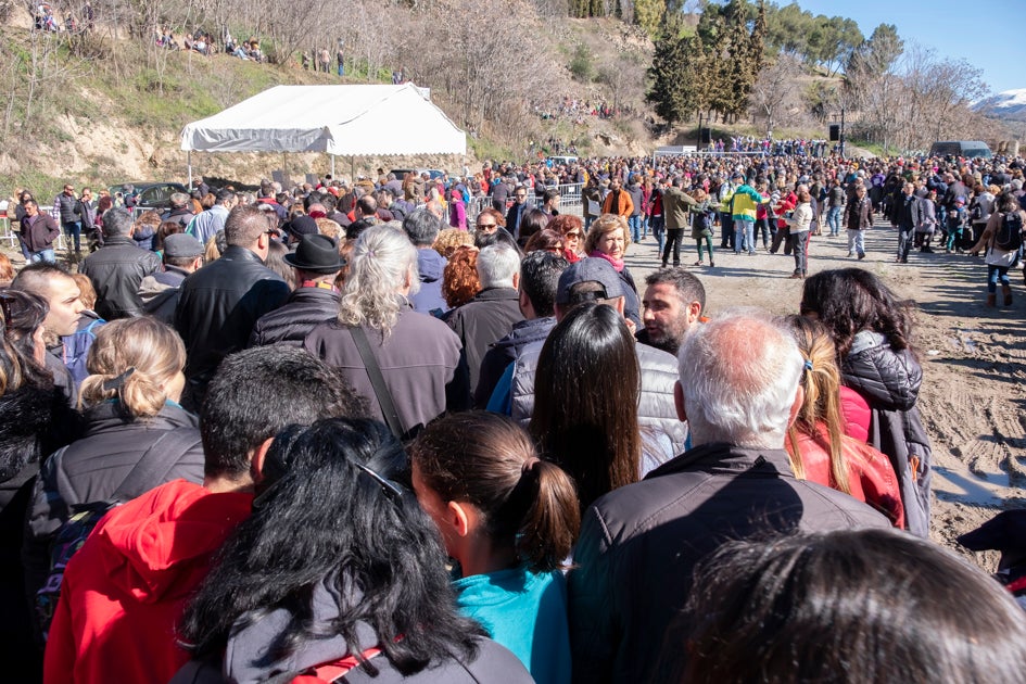 La celebración del patrón de Granada ha estado este año marcada por las alertas de nieve y frío de la Aemet