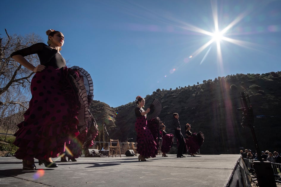 La celebración del patrón de Granada ha estado este año marcada por las alertas de nieve y frío de la Aemet