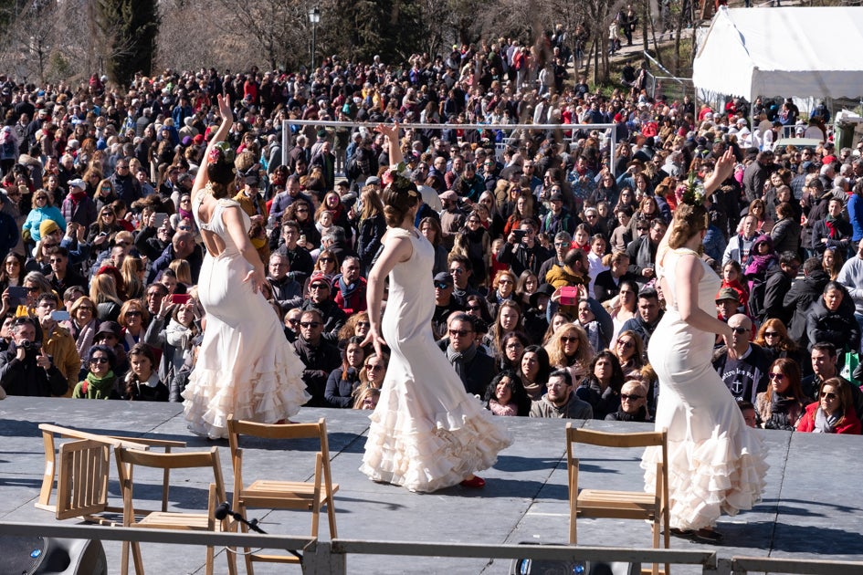 La celebración del patrón de Granada ha estado este año marcada por las alertas de nieve y frío de la Aemet