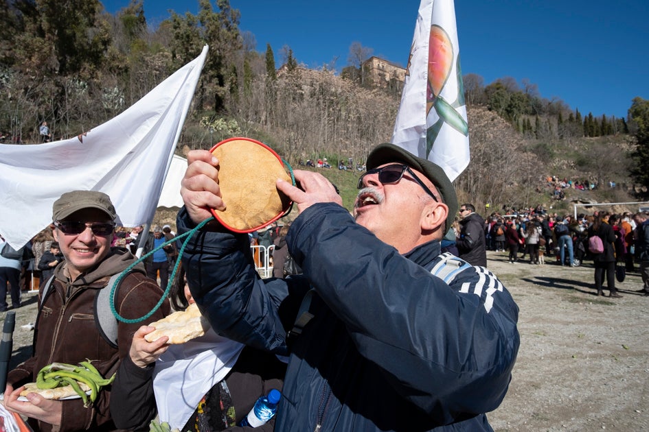 La celebración del patrón de Granada ha estado este año marcada por las alertas de nieve y frío de la Aemet
