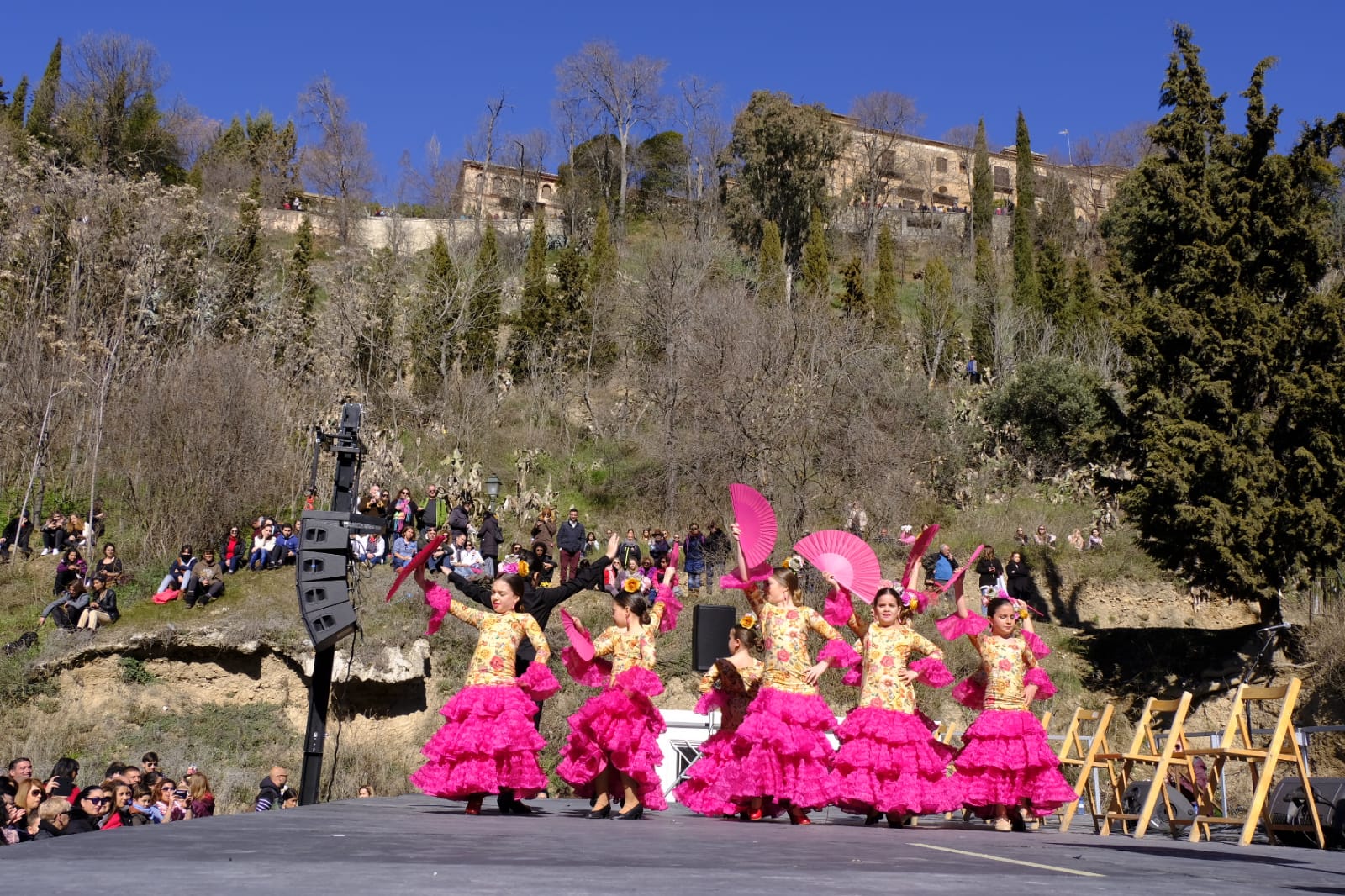 La celebración del patrón de Granada ha estado este año marcada por las alertas de nieve y frío de la Aemet