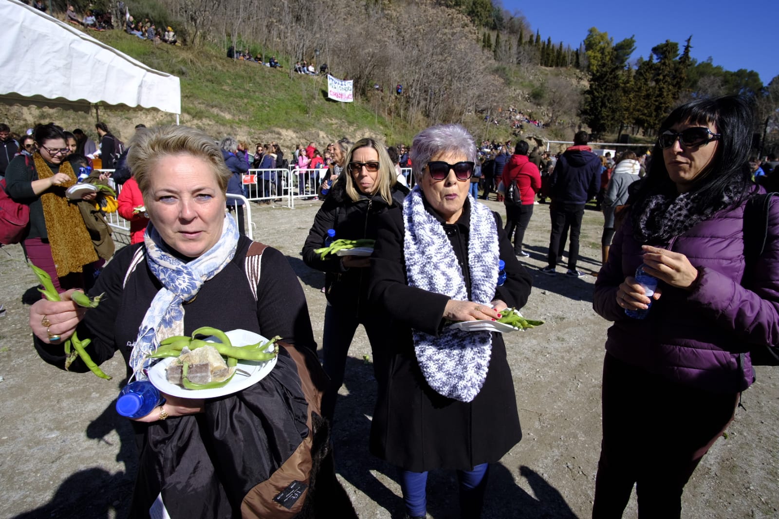 La celebración del patrón de Granada ha estado este año marcada por las alertas de nieve y frío de la Aemet