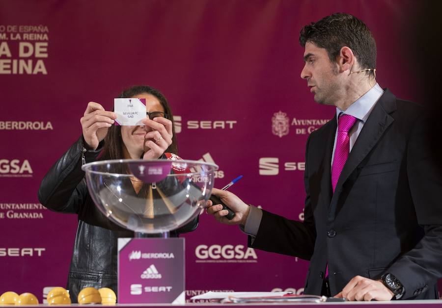 La final del torneo se jugará en el estadio de Los Cármenes de Granada el 11 de mayo y al trofeo aspiran Atlético de Madrid, Real Sociedad, Sevilla y Barcelona.
