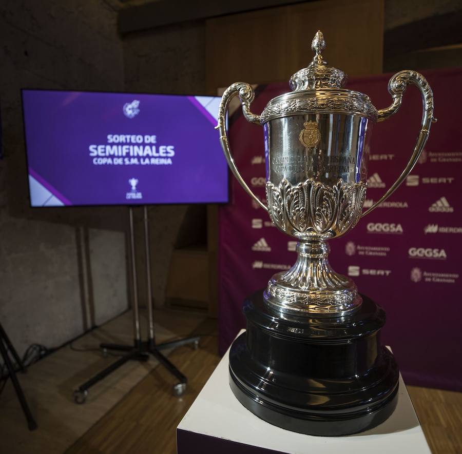 La final del torneo se jugará en el estadio de Los Cármenes de Granada el 11 de mayo y al trofeo aspiran Atlético de Madrid, Real Sociedad, Sevilla y Barcelona.