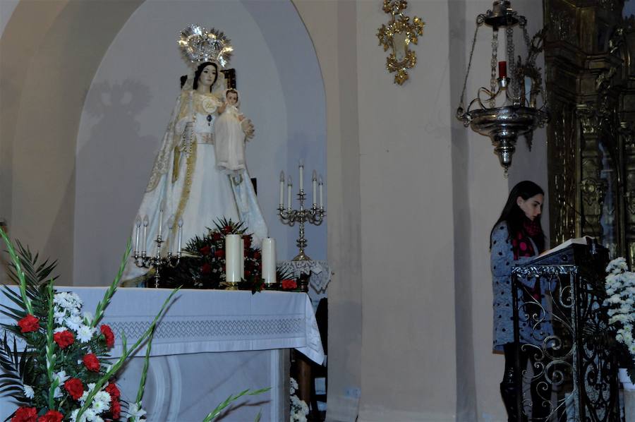 Cada vecino de este precioso pueblo del Valle de Lecrín guarda un lazo rojo bendecido y pasado por la imagen de San Blas para y en caso de enfermedad curar los males de garganta