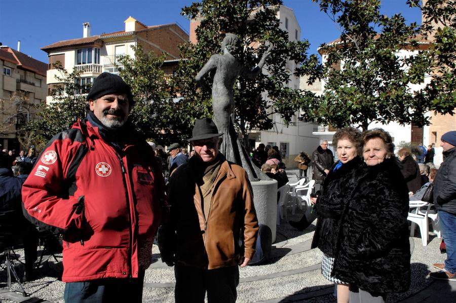Cada vecino de este precioso pueblo del Valle de Lecrín guarda un lazo rojo bendecido y pasado por la imagen de San Blas para y en caso de enfermedad curar los males de garganta