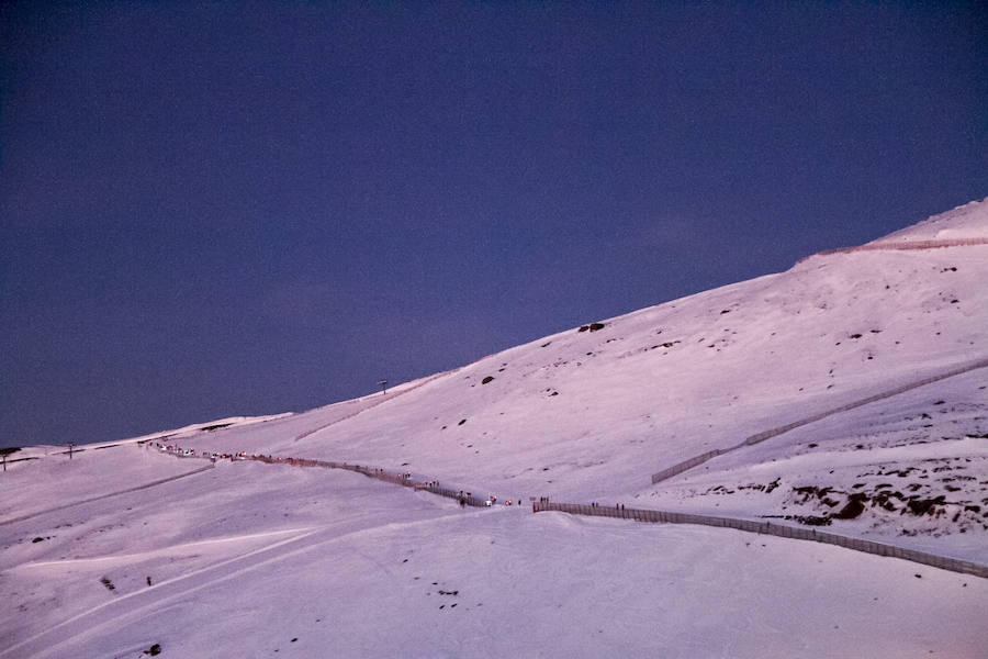 Jacob Gutiérrez arrasa en las cumbres de Sierra Nevada. El corredor de Dúrcal queda campeón de España de snow running por segundo año consecutivo y mejora su crono en catorce minutos