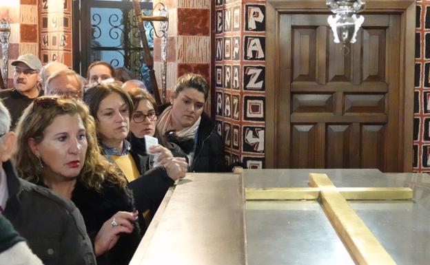 Imagen. Encuéntrate en la visita a la cripta de Fray Leopoldo en Granada. 