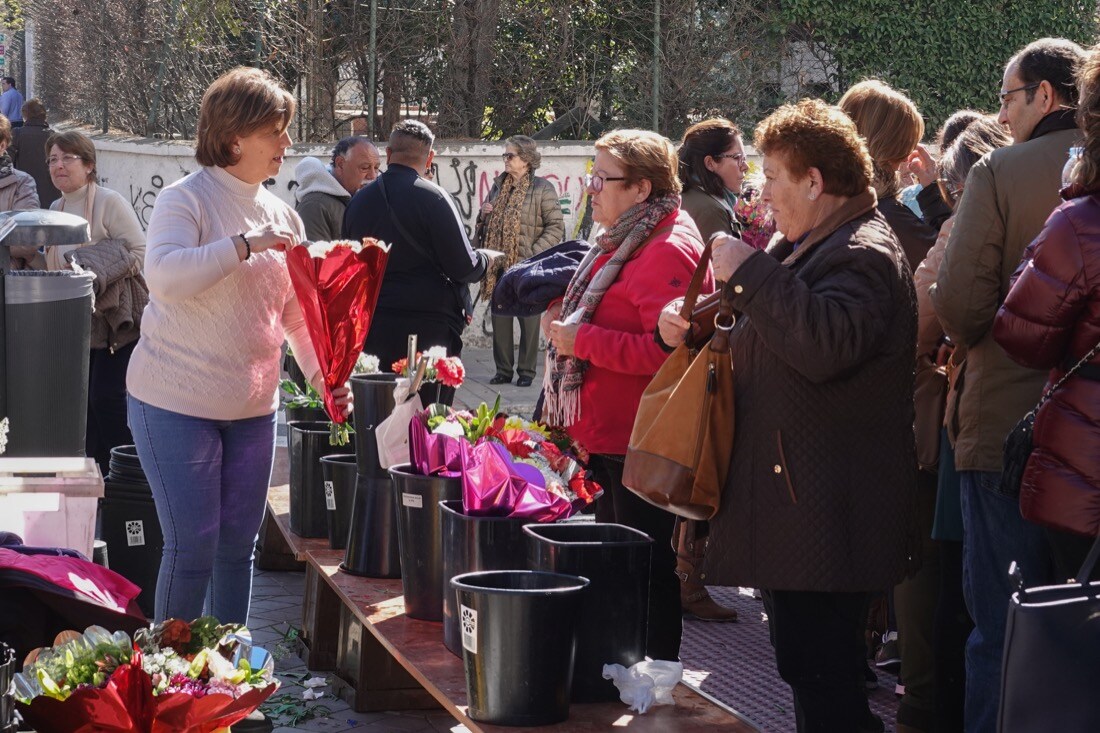 Miles de personas se han dado cita este sábado, como cada 9 de febrero, en el convento de los frailes Capuchinos,