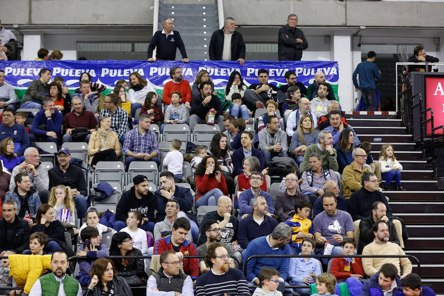 Búscate en el público del partido del Covirán