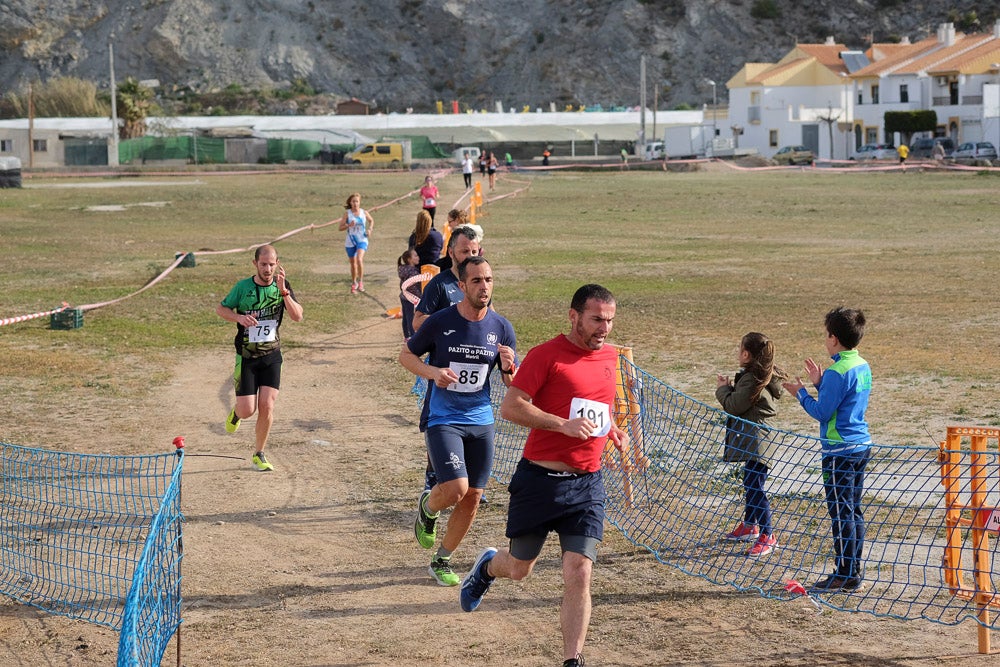 Desde la ELA de Carchuna-Calahonda apoyan las iniciativas que fomentan los hábitos de vida saludables y, como es en este caso, permiten realizar actividades deportivas en familia, permitiendo la participación de personas de todas la edades