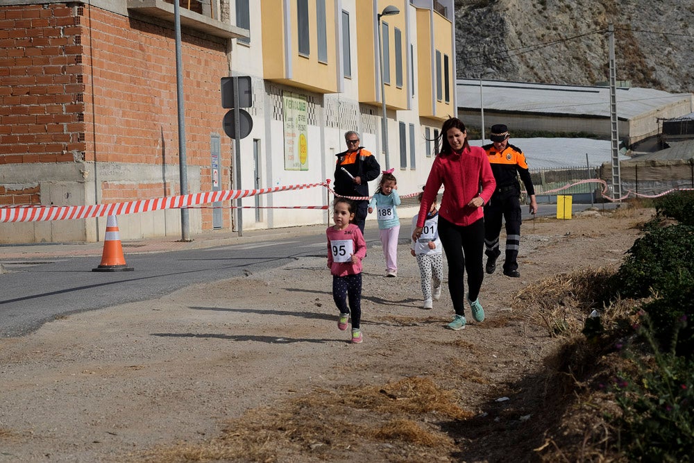 Desde la ELA de Carchuna-Calahonda apoyan las iniciativas que fomentan los hábitos de vida saludables y, como es en este caso, permiten realizar actividades deportivas en familia, permitiendo la participación de personas de todas la edades
