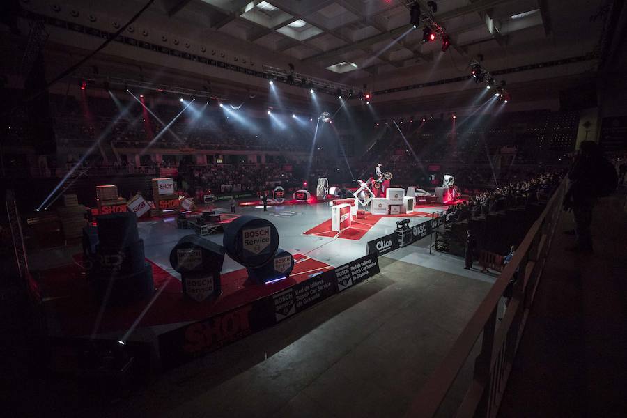 Toni Bou vuela en Granada y se pone aún más líder del X-Trail | Raga acaba tercero tras no clasificarse para la final en la segunda ronda. El joven Busto logra un importante segundo puesto