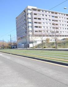 Imagen secundaria 2 - Edificio de la Tesorería de la Seguridad Social (1), Centro de Formación Internacional Reina Isabel (2) y terraza de la Bodega Teba (3)