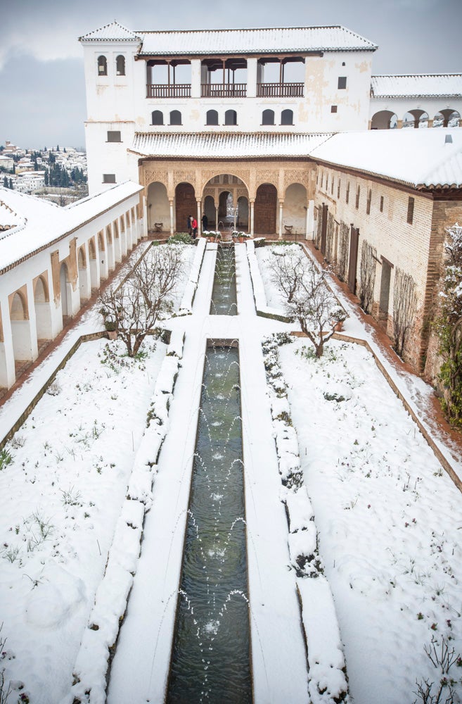 Las nevadas sobre Granada han dejado siempre unas estampas de espectacualr belleza. Recogemos ahora una serie de fotografías de incuestionable valor.
