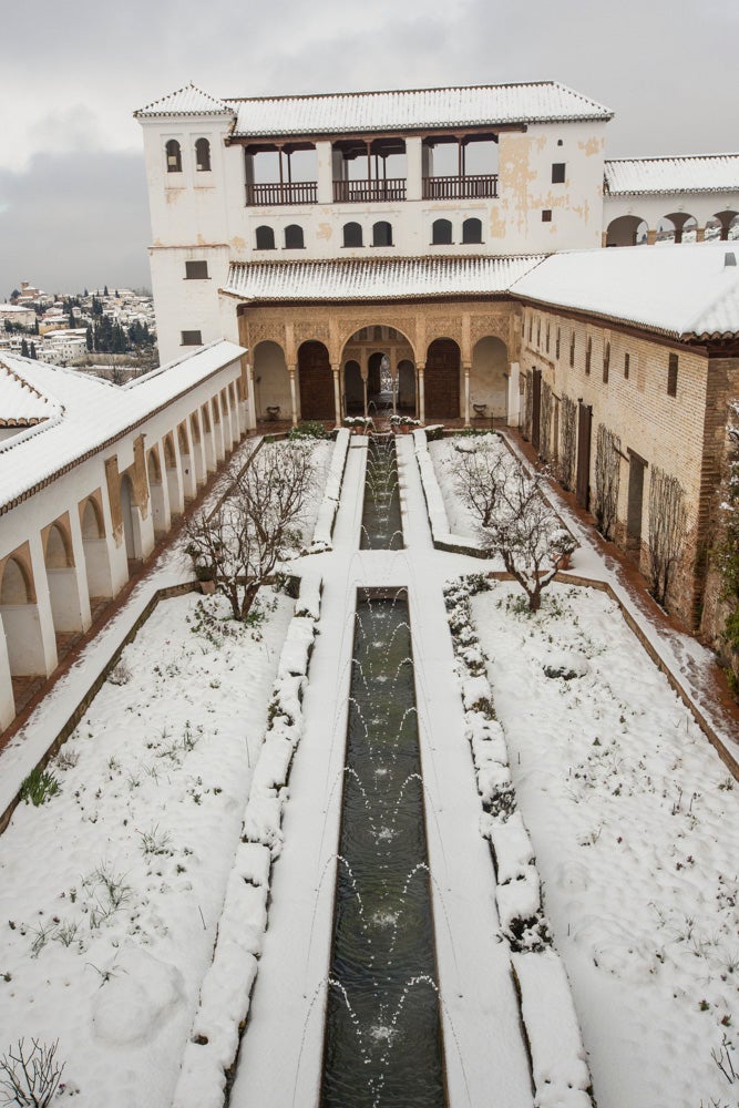 Las nevadas sobre Granada han dejado siempre unas estampas de espectacualr belleza. Recogemos ahora una serie de fotografías de incuestionable valor.
