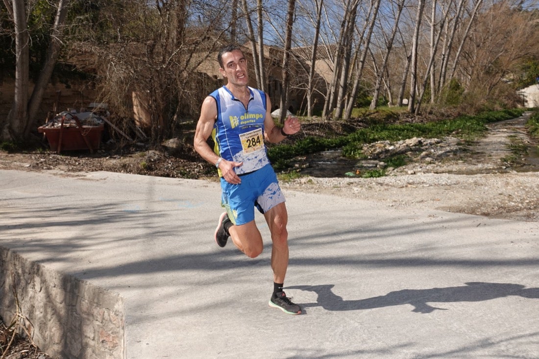 El Valle de Lecrín acoge una modesta carrera con 350 participantes entre corredores absolutos, senderistas y chiquillos