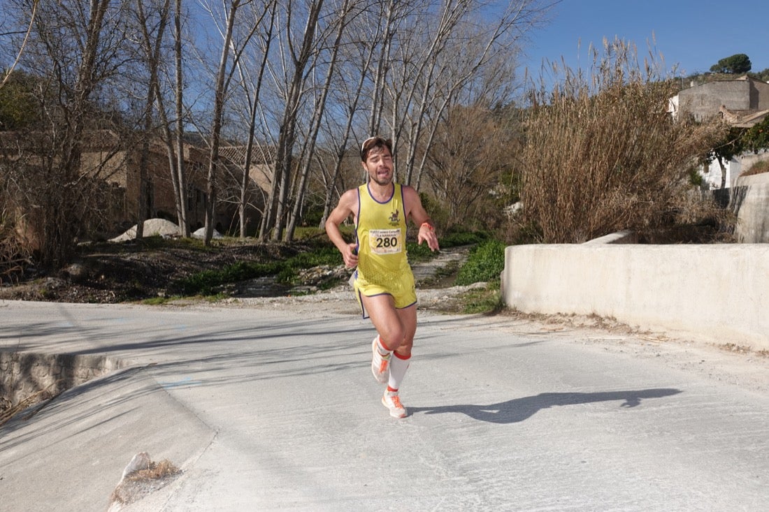 El Valle de Lecrín acoge una modesta carrera con 350 participantes entre corredores absolutos, senderistas y chiquillos