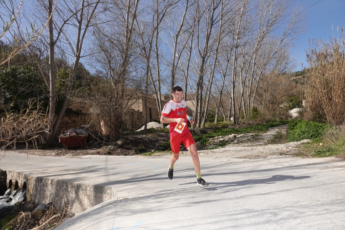 El Valle de Lecrín acoge una modesta carrera con 350 participantes entre corredores absolutos, senderistas y chiquillos