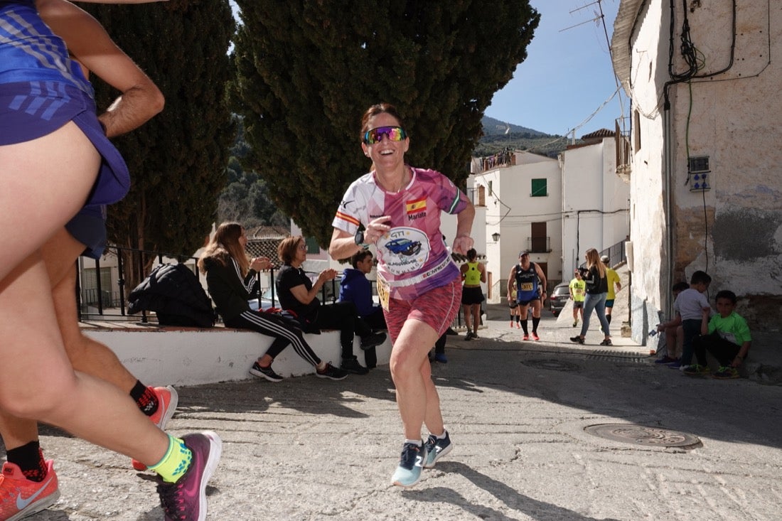 El Valle de Lecrín acoge una modesta carrera con 350 participantes entre corredores absolutos, senderistas y chiquillos