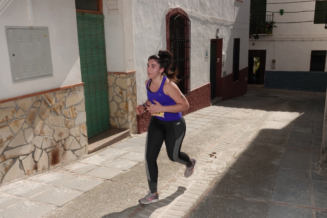 El Valle de Lecrín acoge una modesta carrera con 350 participantes entre corredores absolutos, senderistas y chiquillos