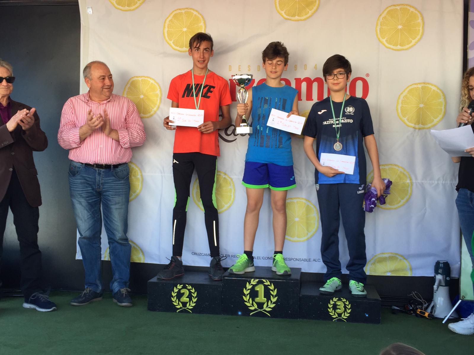 El Valle de Lecrín acoge una modesta carrera con 350 participantes entre corredores absolutos, senderistas y chiquillos