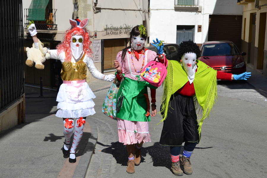 Juani Castillo y Remedios Extremera pregonan el carnaval rural de Alhama que se prolongará con otras tres jornadas