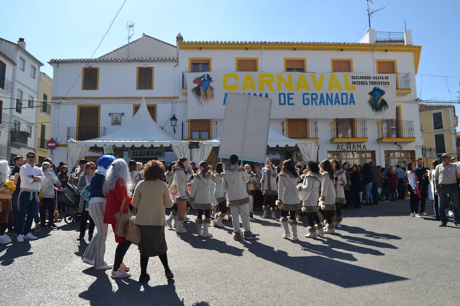 Juani Castillo y Remedios Extremera pregonan el carnaval rural de Alhama que se prolongará con otras tres jornadas