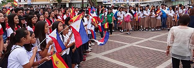 Acto de homenaje a los últimos de Filipinas en Manila.