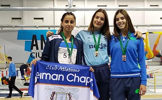 Una Stancev, con la medalla de oro, en el Campeonato de Andalucía sub-20. 