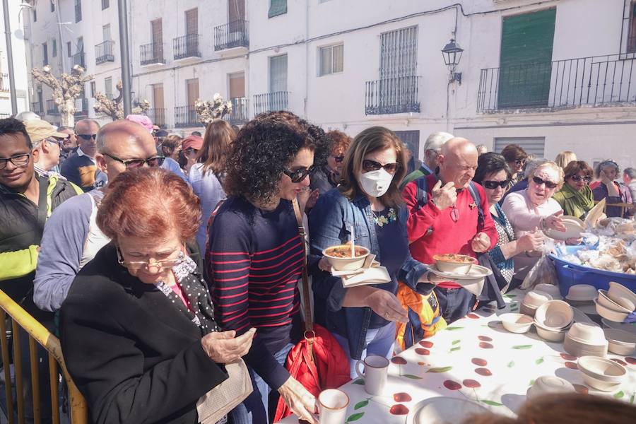 Total en la fiesta de la Asadura de Güéjar Sierra que cumple ya veinticuatro ediciones y se ha convertido en una de las grandes citas de la temporada