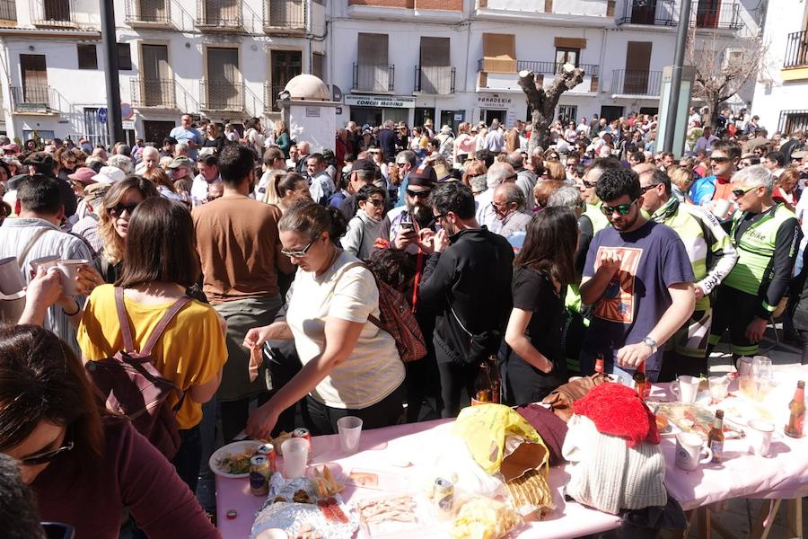 Total en la fiesta de la Asadura de Güéjar Sierra que cumple ya veinticuatro ediciones y se ha convertido en una de las grandes citas de la temporada