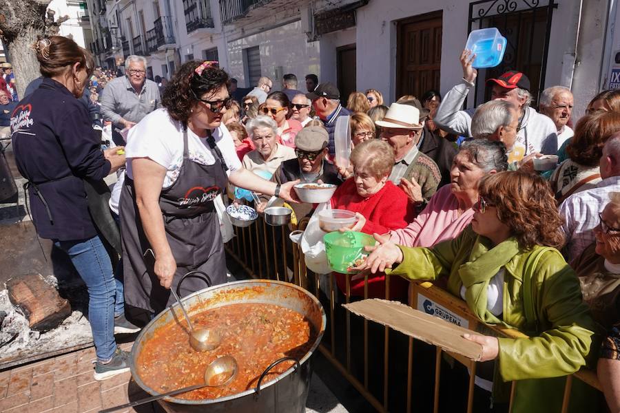 Total en la fiesta de la Asadura de Güéjar Sierra que cumple ya veinticuatro ediciones y se ha convertido en una de las grandes citas de la temporada