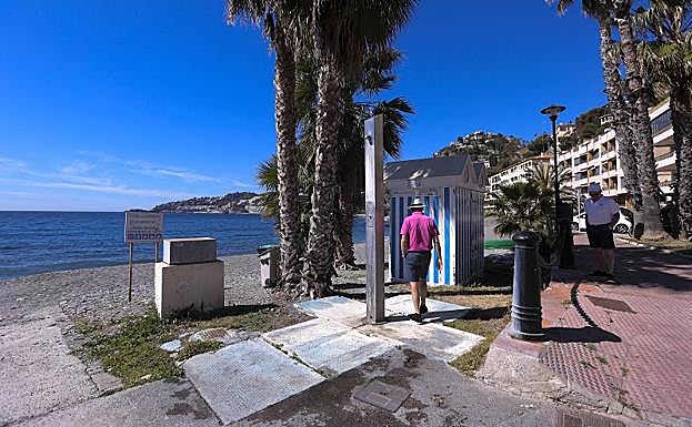 La playa de Cotobro no ha sufrido este año el azote de los temporales. 
