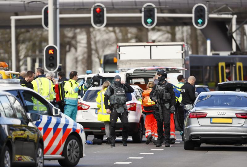 Un hombre ha abierto fuego este lunes contra los pasajeros de un tranvía en la céntrica plaza 24 de octubre de la ciudad neerlandesa de Utrecht.