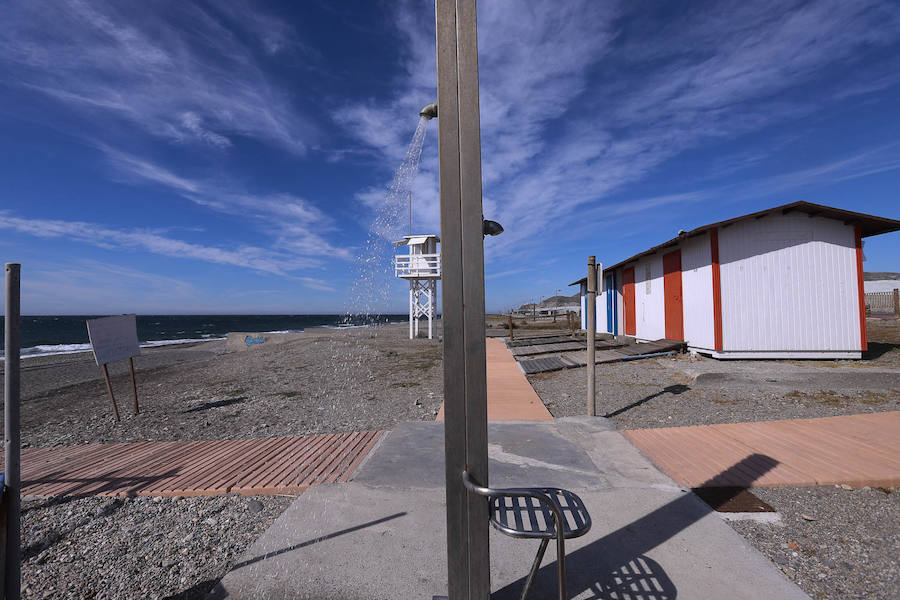 Con más arena que nunca, los municipios adelantan el arreglo del litoral ante un sector turístico que demanda ya servicios todo el año