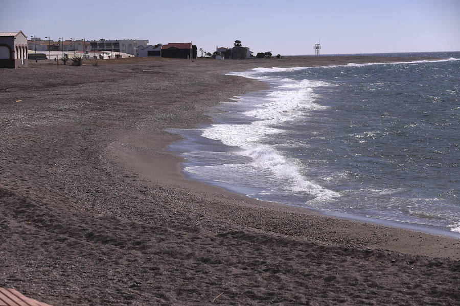 Con más arena que nunca, los municipios adelantan el arreglo del litoral ante un sector turístico que demanda ya servicios todo el año