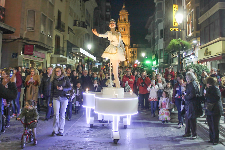 Uno de los platos fuertes será la actuación de Dorantes y Marina Heredia, con la colaboración especial del bailarín Farruquito, con el espectáculo 'Esencias' en el Teatro Infanta Leonor de Jaén