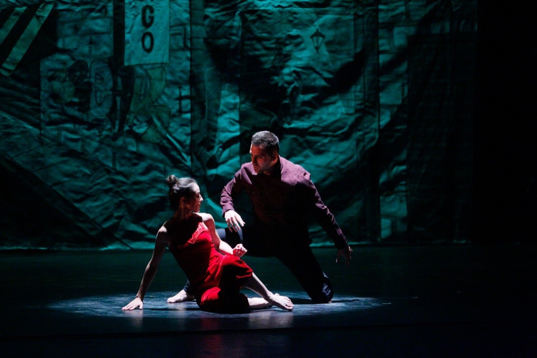 La compañía Sabor de Tango presentó ayer en el teatro Isabel la Católica, en el marco del 31 Festival Internacional de Tango, el montaje 'Tango break fusión' y 'El espectáculo'. También actuaron el cuarteto Proyecto Tamgú con 'Tango al sur' y el pianista Mariano Siccardi. El programa del Festival continuará hoy, a las 21.00 horas en el teatro Isabel la Católica, con Ecos de la XI Cumbre Mundial del Tango de Melilla con Eve Acosta (voz) y Pablo Giménez (guitarra)
