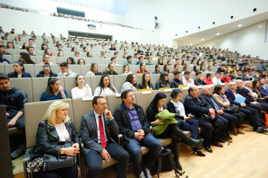 La Universidad granadina oferta más de ochenta grados diferentes (incluidos los dobles títulos)