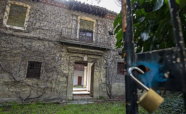 Fomento impulsa el inicio de la rehabilitación de la Casa de los Aragoneses