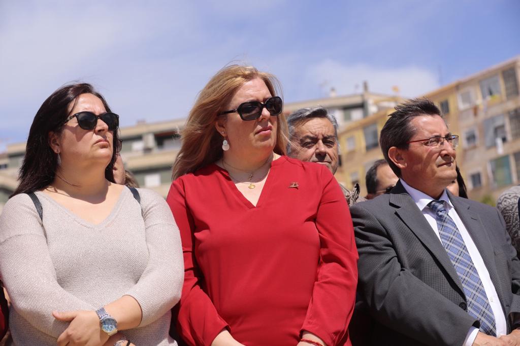 Alrededor de medio millar de personas se han concentrado en Motril para pedir que se hagan ya la canalizaciones de la presa