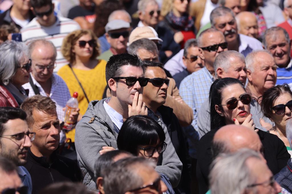 Alrededor de medio millar de personas se han concentrado en Motril para pedir que se hagan ya la canalizaciones de la presa