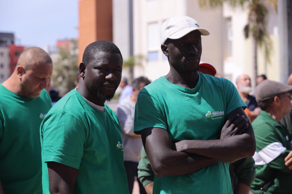 Alrededor de medio millar de personas se han concentrado en Motril para pedir que se hagan ya la canalizaciones de la presa