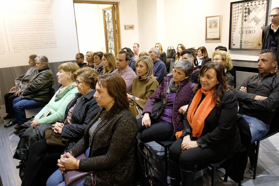 Quico Chirino presentó el jueves 28 de marzo su novela 'A la izquierda del padre' en Motril, acompañado del diputado nacional Carlos Rojas y del escritor y humanista Mario Garcés. Al acto acudieron representantes políticos, empresariales y de la sociedad granadina y motrileña. 