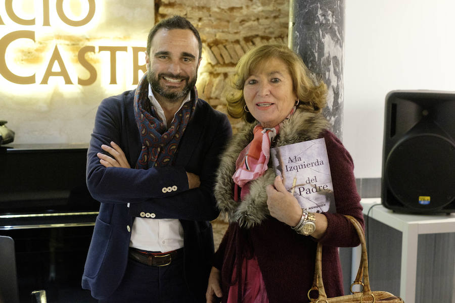 Quico Chirino presentó el jueves 28 de marzo su novela 'A la izquierda del padre' en Motril, acompañado del diputado nacional Carlos Rojas y del escritor y humanista Mario Garcés. Al acto acudieron representantes políticos, empresariales y de la sociedad granadina y motrileña. 